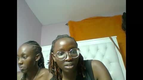 Novah girlie online show from 06/06/26, 05:28
