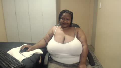 sweetnoziexxx online show from 10/05/25, 03:43