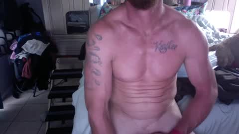 Snapshot of sweetnsexy95 chatting on 12/02/24, 09:28 WeAim2PZzz online show from 12/02/24, 09:28