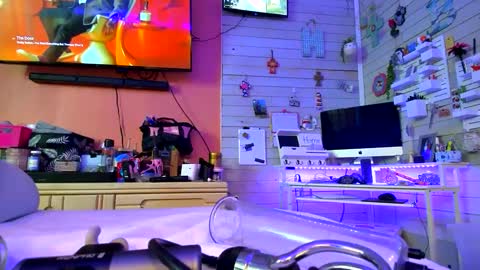 Snapshot of sweetnsexy95 chatting on 02/23/25, 11:33 WeAim2PZzz online show from 02/23/25, 11:33