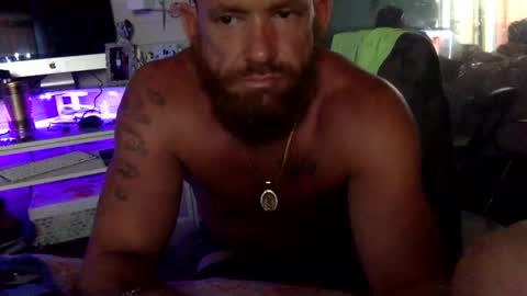 Snapshot of sweetnsexy95 chatting on 03/04/25, 11:00 WeAim2PZzz online show from 03/04/25, 11:00