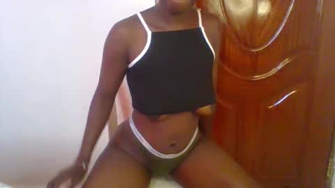 Snapshot of sweetpasion2 chatting on 03/01/25, 09:18 sweetpasion2 online show from 03/01/25, 09:18