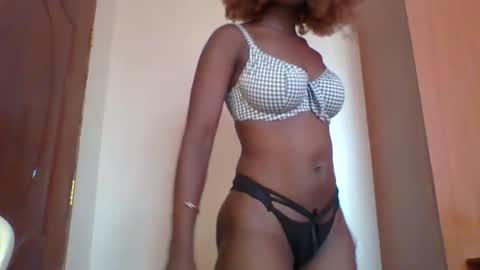 Snapshot of sweetpasion2 chatting on 03/02/25, 10:24 sweetpasion2 online show from 03/02/25, 10:24