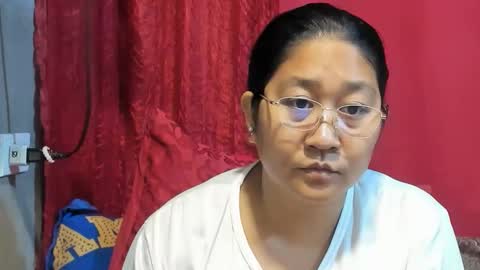 Snapshot of sweetpilipina88 chatting on 02/13/26, 12:50 MIA online show from 02/13/26, 12:50