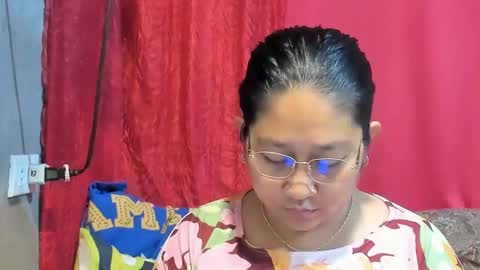 Snapshot of sweetpilipina88 chatting on 02/19/26, 02:40 MIA online show from 02/19/26, 02:40