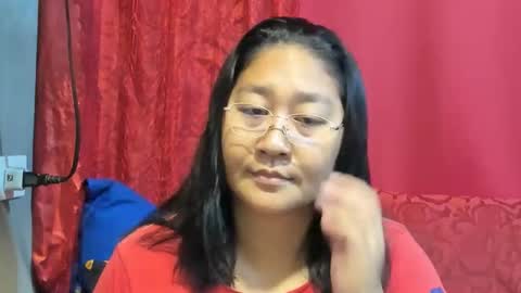 Snapshot of sweetpilipina88 chatting on 04/12/26, 06:57 MIA online show from 04/12/26, 06:57