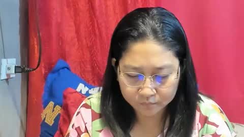 Snapshot of sweetpilipina88 chatting on 04/21/26, 10:10 MIA online show from 04/21/26, 10:10