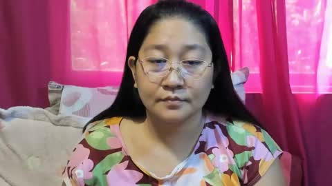 Snapshot of sweetpilipina88 chatting on 06/25/26, 08:19 MIA online show from 06/25/26, 08:19