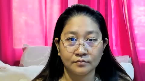 Snapshot of sweetpilipina88 chatting on 06/26/26, 03:00 MIA online show from 06/26/26, 03:00