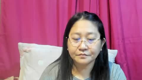 Snapshot of sweetpilipina88 chatting on 07/16/26, 09:37 MIA online show from 07/16/26, 09:37