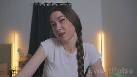 Rose online show from 12/05/25, 04:36