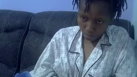 Snapshot of sweetqueen20 chatting on 04/10/26, 02:39 queen online show from 04/10/26, 02:39