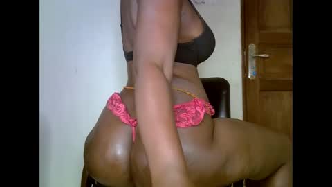 Snapshot of sweetrenne chatting on 02/24/25, 10:36 sweetrenne online show from 02/24/25, 10:36