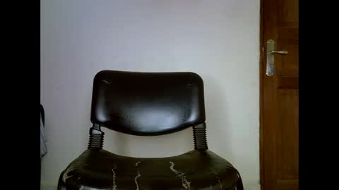 Snapshot of sweetrenne chatting on 03/07/25, 07:27 sweetrenne online show from 03/07/25, 07:27