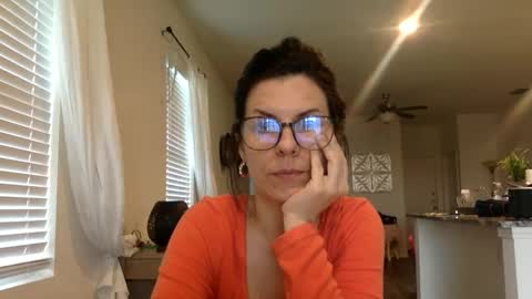 Snapshot of sweetriddance chatting on 09/20/25, 03:02 sweetriddance online show from 09/20/25, 03:02