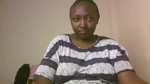 Snapshot of sweetrose2049 chatting on 03/26/26, 11:43 Rose Watetu online show from 03/26/26, 11:43