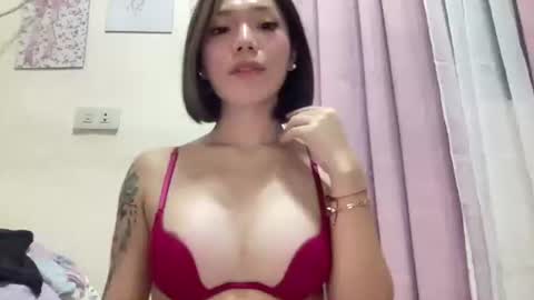 Snapshot of sweets_chinita69 chatting on 03/25/26, 10:21 sweets_chinita69 online show from 03/25/26, 10:21