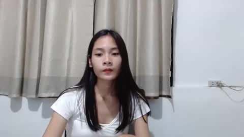 Snapshot of sweetsexygirl20 chatting on 12/06/24, 08:48 Mia online show from 12/06/24, 08:48