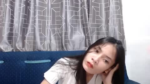 Snapshot of sweetsexygirl20 chatting on 12/08/24, 11:03 Mia online show from 12/08/24, 11:03