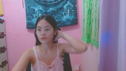 Snapshot of sweetsexygirl20 chatting on 07/07/26, 06:05 Mia online show from 07/07/26, 06:05