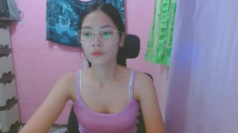 Snapshot of sweetsexygirl20 chatting on 07/12/26, 05:53 Mia online show from 07/12/26, 05:53
