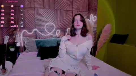Alice online show from 10/09/25, 01:42