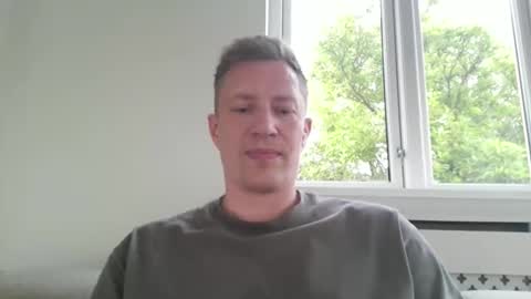 Snapshot of sweetsinner83 chatting on 05/27/26, 07:11 sweetsinner83 online show from 05/27/26, 07:11