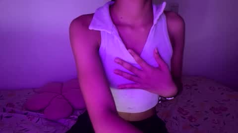 Snapshot of sweetsinnyx chatting on 04/25/26, 12:57 SweetSinnyX online show from 04/25/26, 12:57