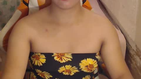 Snapshot of sweetsofia24 chatting on 01/15/25, 04:43 Sofia online show from 01/15/25, 04:43