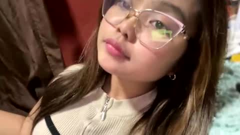 Snapshot of sweetspicyy chatting on 03/31/26, 10:04 sweetspicyy online show from 03/31/26, 10:04