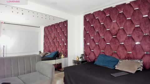 sweetstacy_ online show from 02/18/25, 09:42