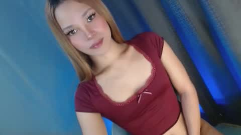 Snapshot of sweetstacy_18 chatting on 05/15/26, 12:28 Chella online show from 05/15/26, 12:28