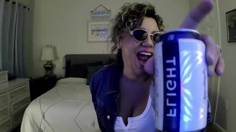 Snapshot of sweetsugar1979 chatting on 02/18/26, 07:15 sweetsugar1979 online show from 02/18/26, 07:15