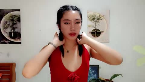 Snapshot of sweetsugarplum1 chatting on 05/31/26, 04:58 FATIMA online show from 05/31/26, 04:58