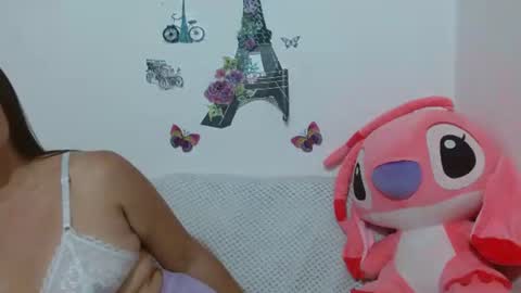 Snapshot of sweett_2026 chatting on 07/17/26, 02:18 sweet online show from 07/17/26, 02:18