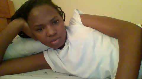 Snapshot of sweett_kimmie chatting on 04/08/26, 10:15 sweett_kimmie online show from 04/08/26, 10:15