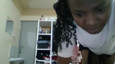 Snapshot of sweett_kimmie chatting on 05/08/26, 08:14 sweett_kimmie online show from 05/08/26, 08:14