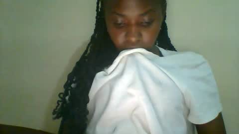Snapshot of sweett_kimmie chatting on 05/23/26, 07:51 sweett_kimmie online show from 05/23/26, 07:51