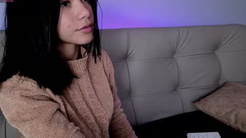 Snapshot of sweett_petite chatting on 02/01/25, 04:33    online show from 02/01/25, 04:33