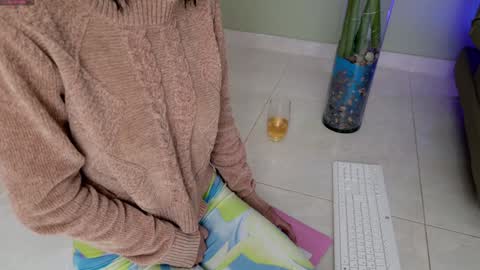 Snapshot of sweett_petite chatting on 02/01/25, 11:06    online show from 02/01/25, 11:06