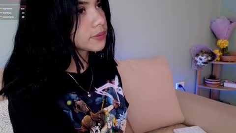 Snapshot of sweett_petite chatting on 03/10/25, 08:12    online show from 03/10/25, 08:12