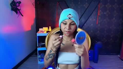 Snapshot of sweett_pleasure chatting on 01/14/26, 02:33 Sweett pleasure online show from 01/14/26, 02:33