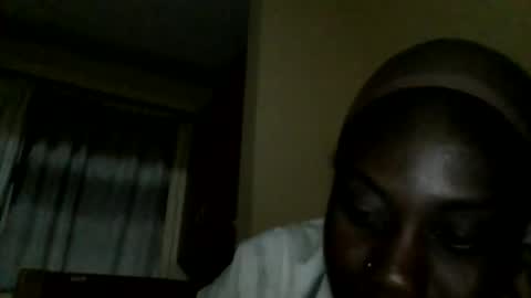 Snapshot of sweett_red chatting on 05/24/26, 06:24 sweett_red online show from 05/24/26, 06:24