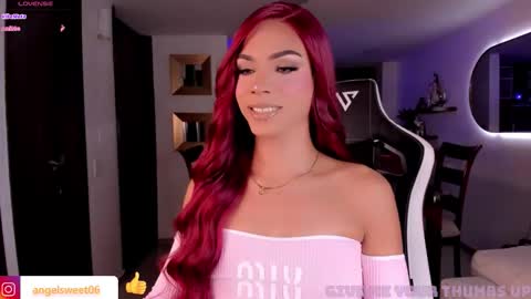 Snapshot of sweett_shinexx chatting on 03/27/26, 04:51 angel online show from 03/27/26, 04:51