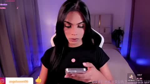 Snapshot of sweett_shinexx chatting on 06/09/26, 02:01 angel online show from 06/09/26, 02:01