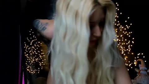 Jessica online show from 11/28/25, 07:55