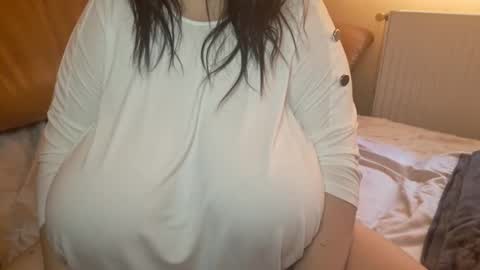 Maya online show from 02/12/25, 01:37