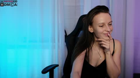 Snapshot of sweettooth20 chatting on 01/09/25, 09:16 Leila and Alex online show from 01/09/25, 09:16