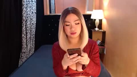 Snapshot of sweettrixiee chatting on 05/25/26, 11:27 Ms trixiee online show from 05/25/26, 11:27