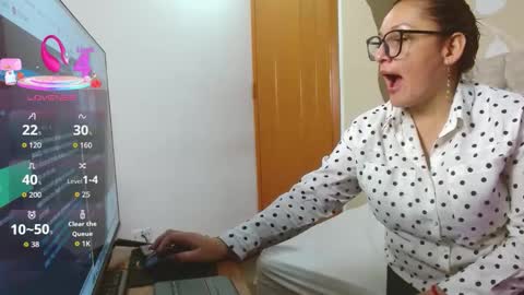 Scarlet online show from 10/28/25, 11:47